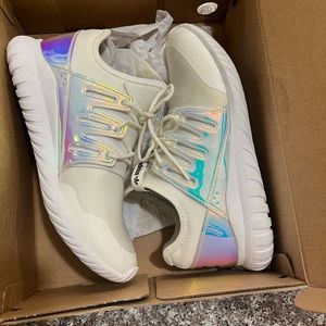 Tubular radical adidas